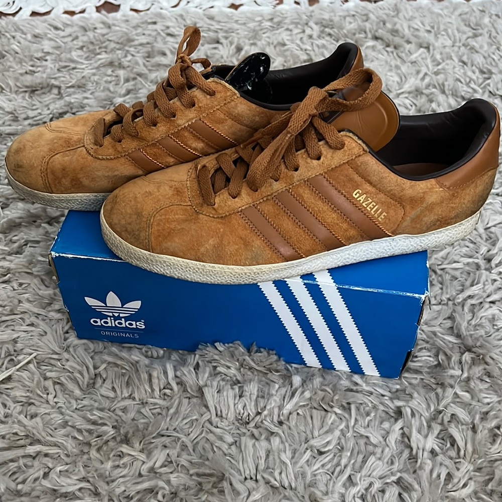 Vintage Suede Gazelles